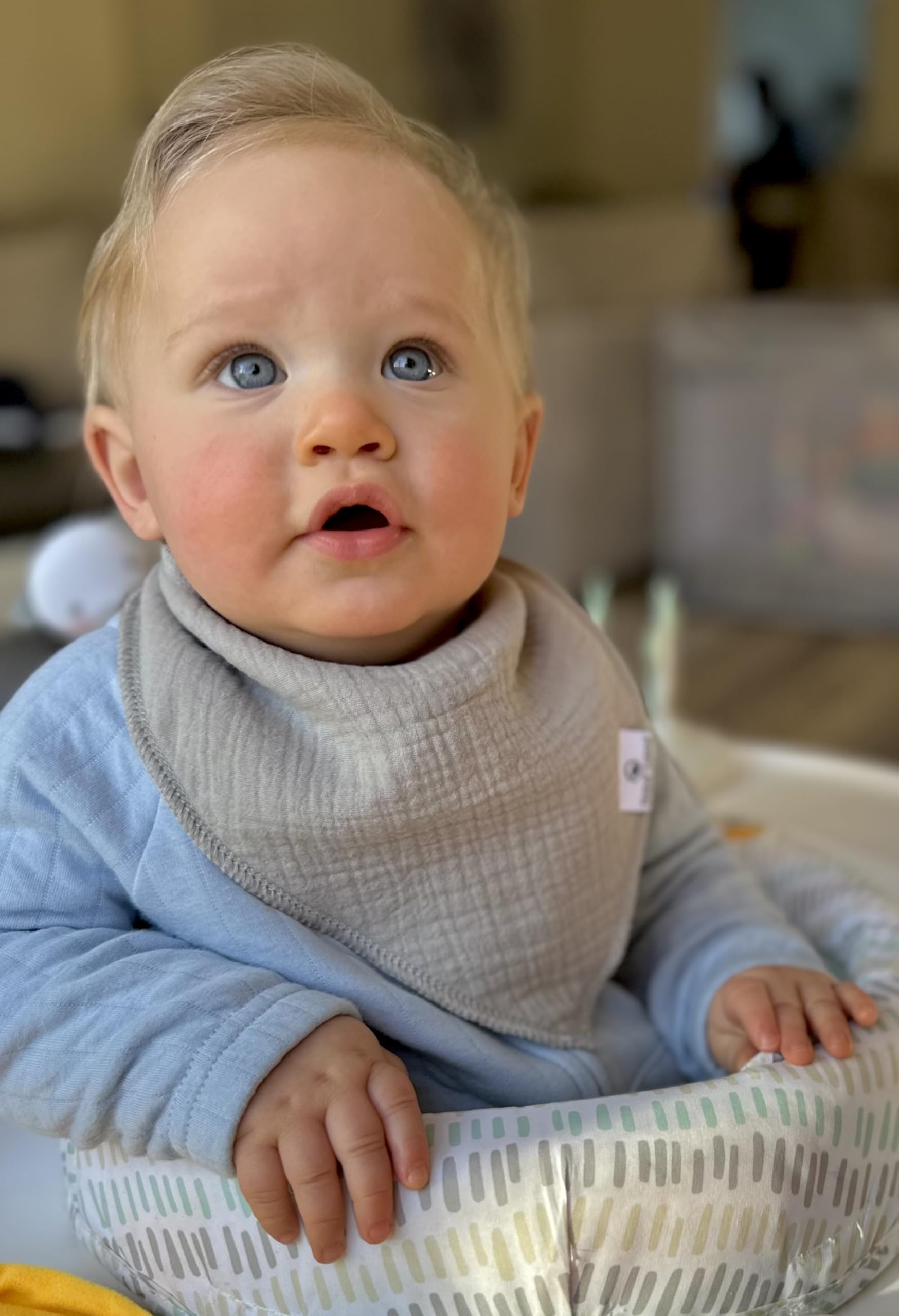 Diaper Squad bibs feature 3-stage nickel-free snaps for growing babies from 2 to 36 months.
