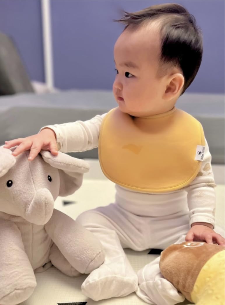 Diaper Squad gift-ready packaging makes a practical baby shower gift.
