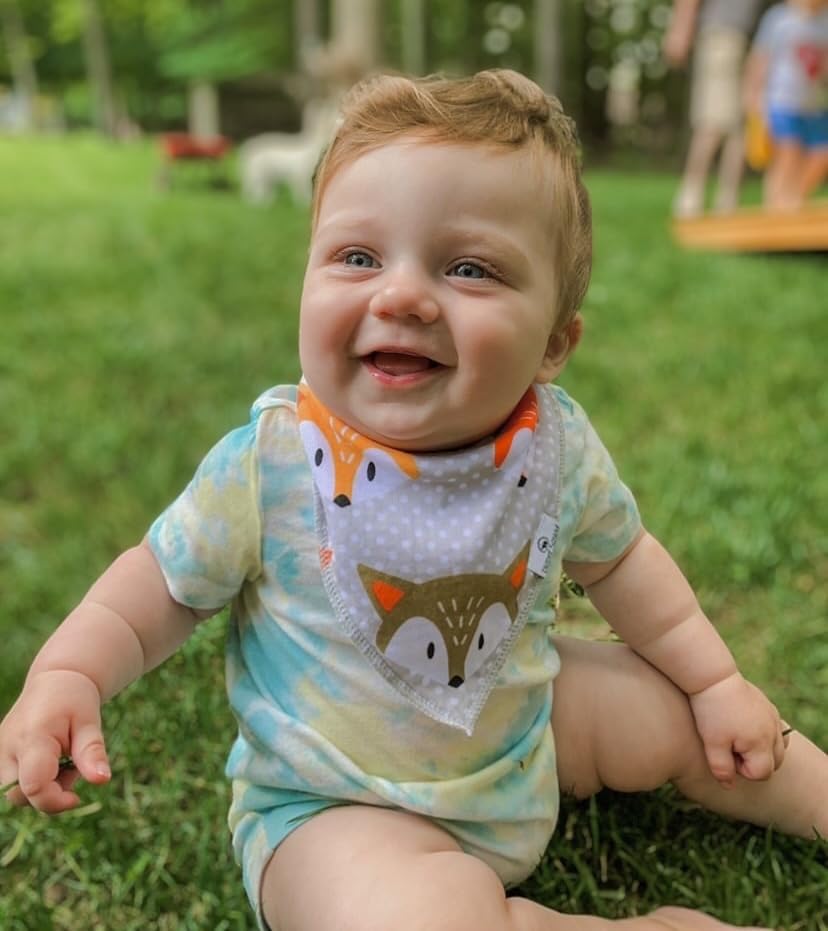 Diaper Squad Woodland protects clothes from drool during teething.