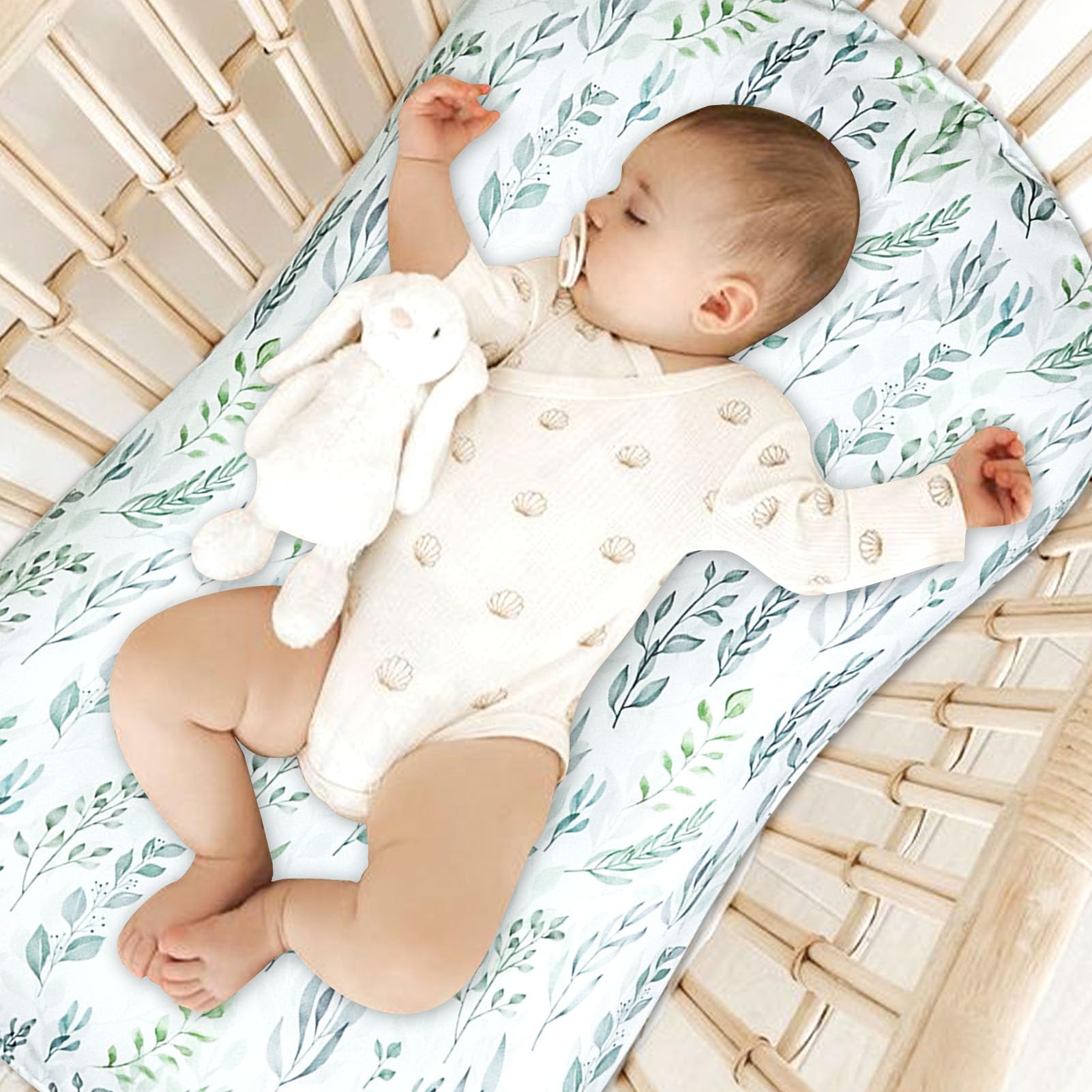 DILIMI cover enhances bed or sofa decor while keeping the lounger tidy.