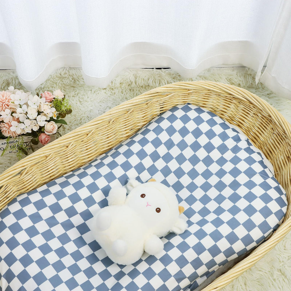 DILIMI machine-washable cover simplifies cleanup for busy caregivers.