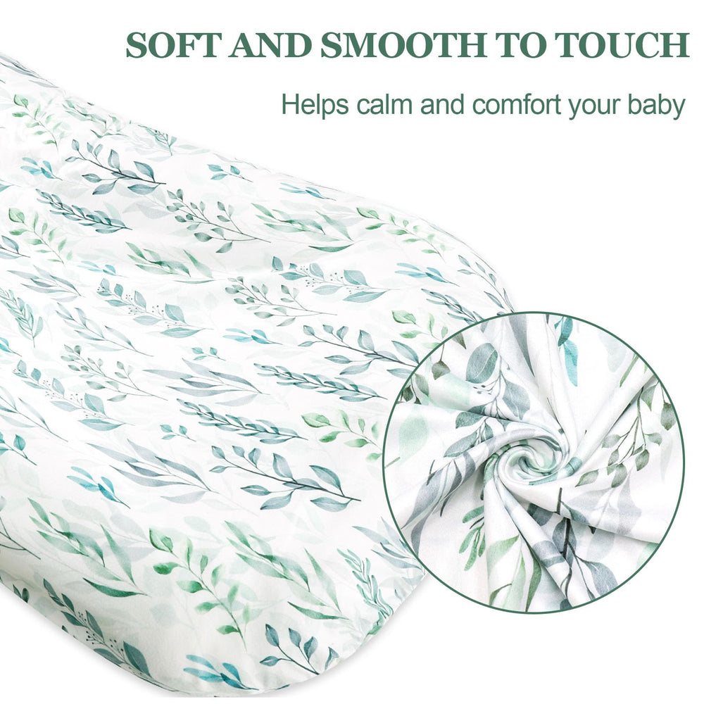 DILIMI lounger cover features envelope closure to protect baby's hair and skin.