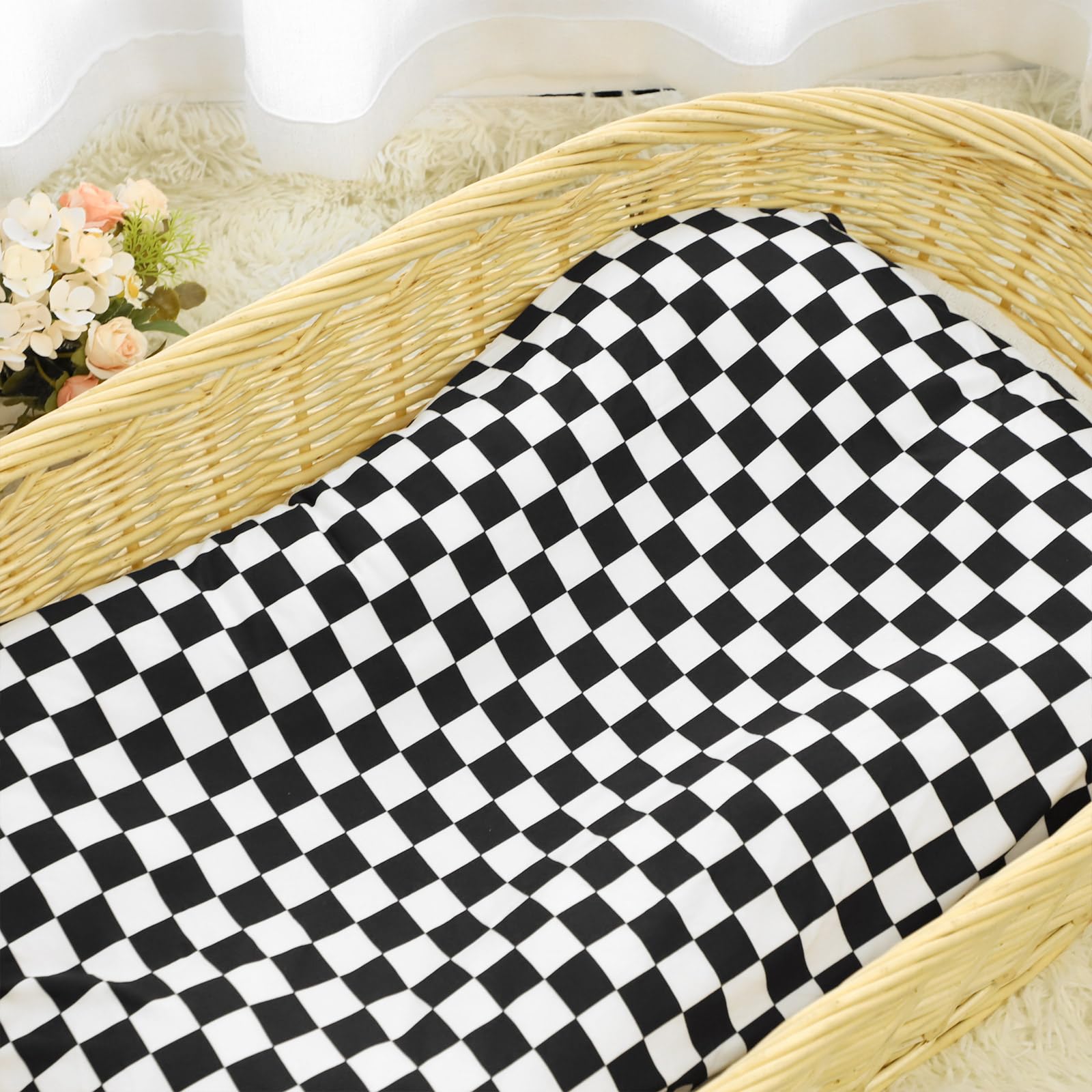 DILIMI lounger cover makes a thoughtful baby shower gift.