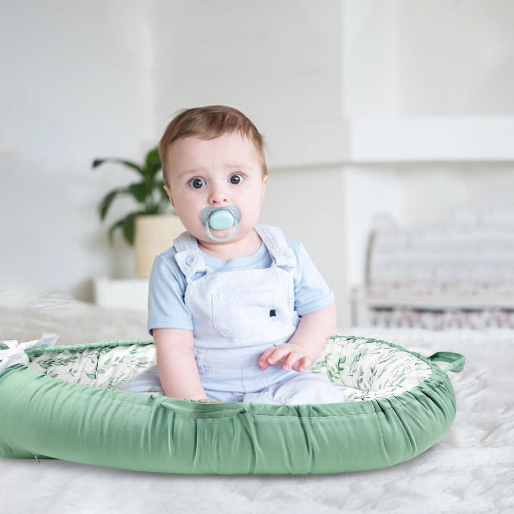 DILIMI soft cotton fabric close-up shows gentle touch on baby's skin.