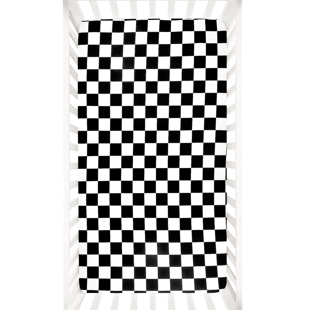 DILIMI crib sheet black checkered on mattress for snug, soft sleep