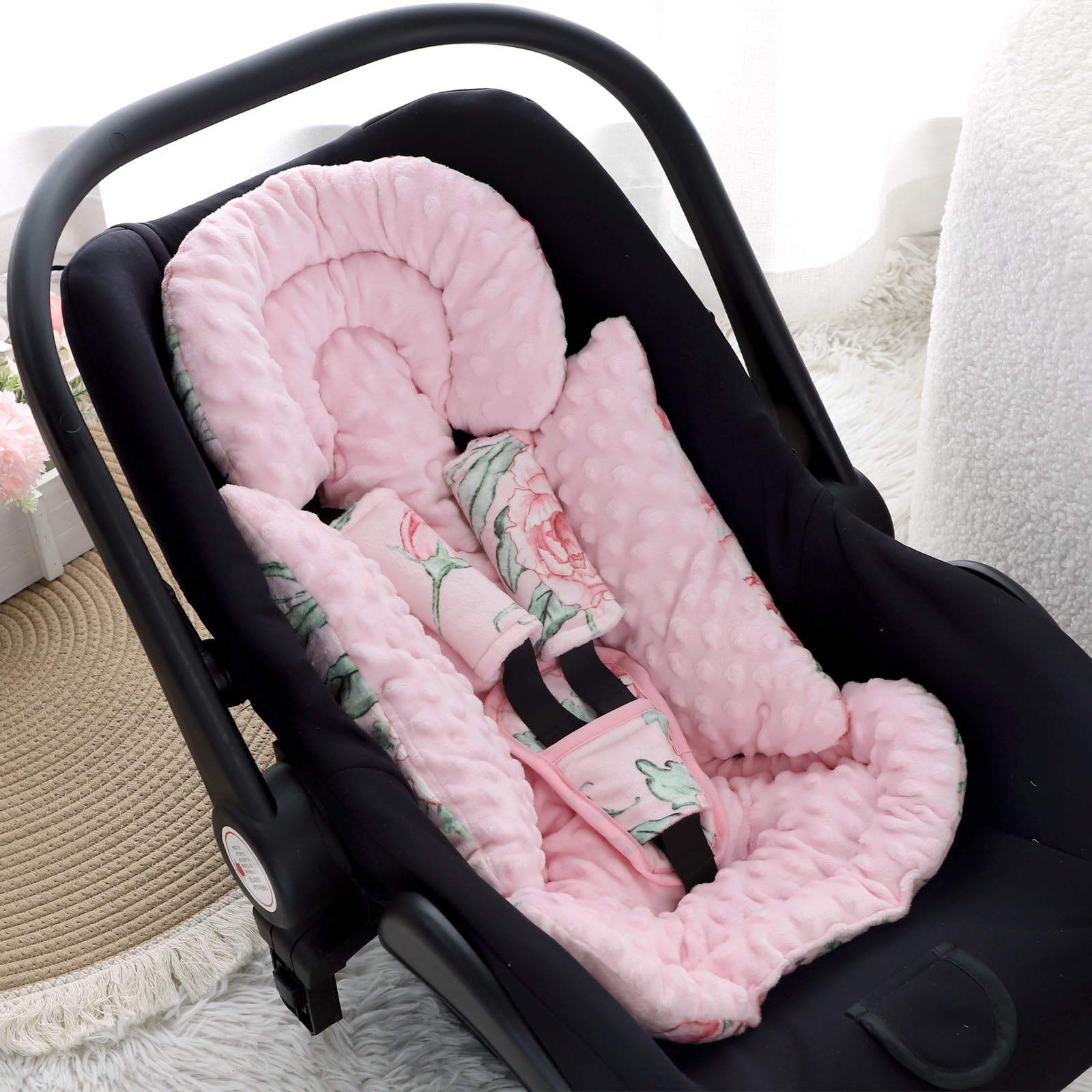 DILIMI infant car seat insert gift-ready packaging idea.