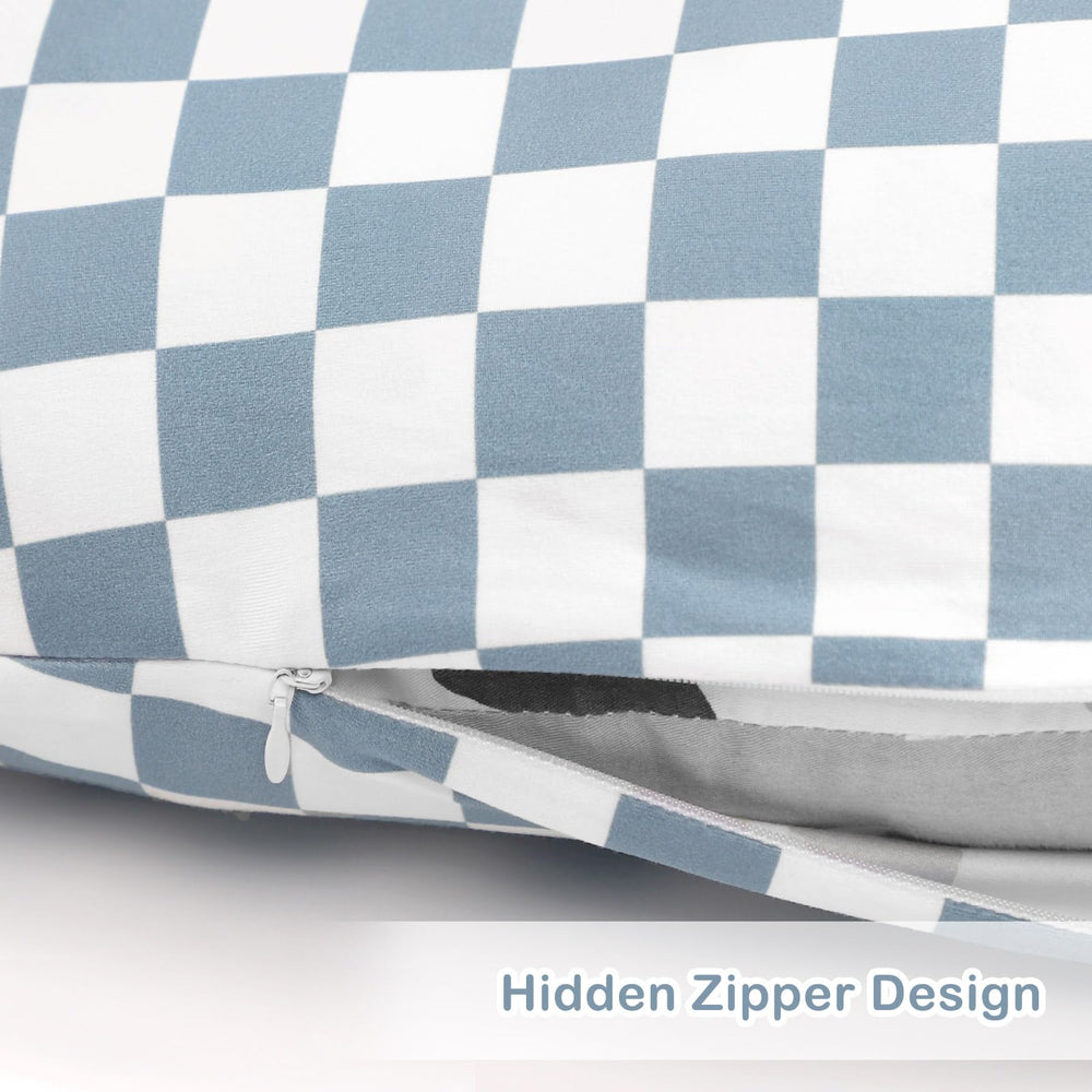 DILIMI lounger cover features a convenient handle for easy carrying and relocation