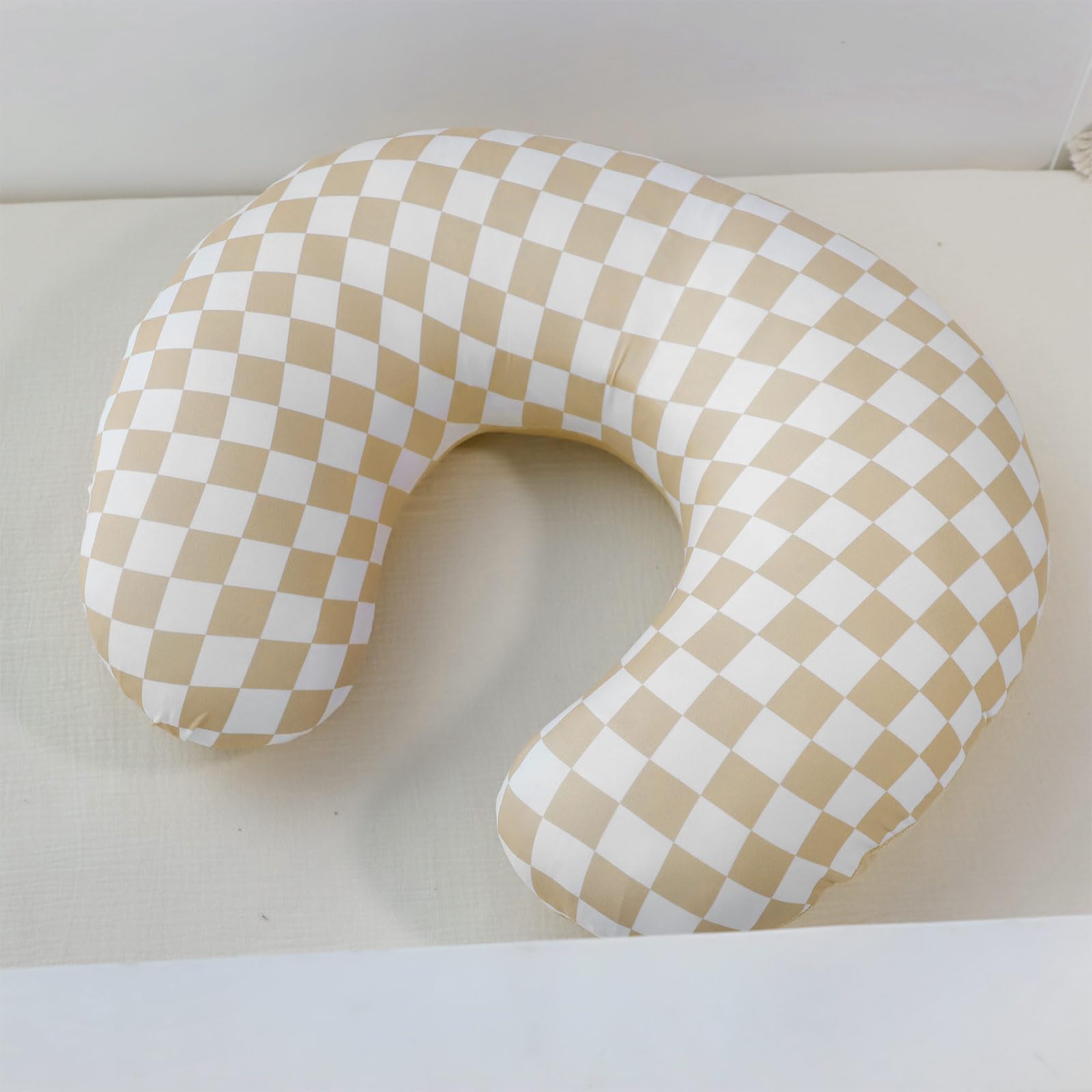 DILIMI nursing pillow cover demonstrates easy on/off opening