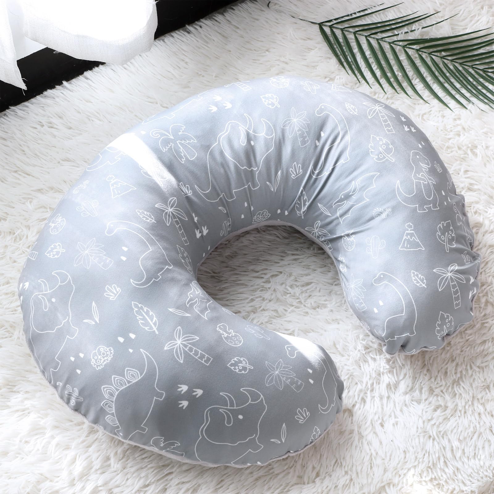 DILIMI pillow cover offers two sides with distinct looks to suit nursery decor