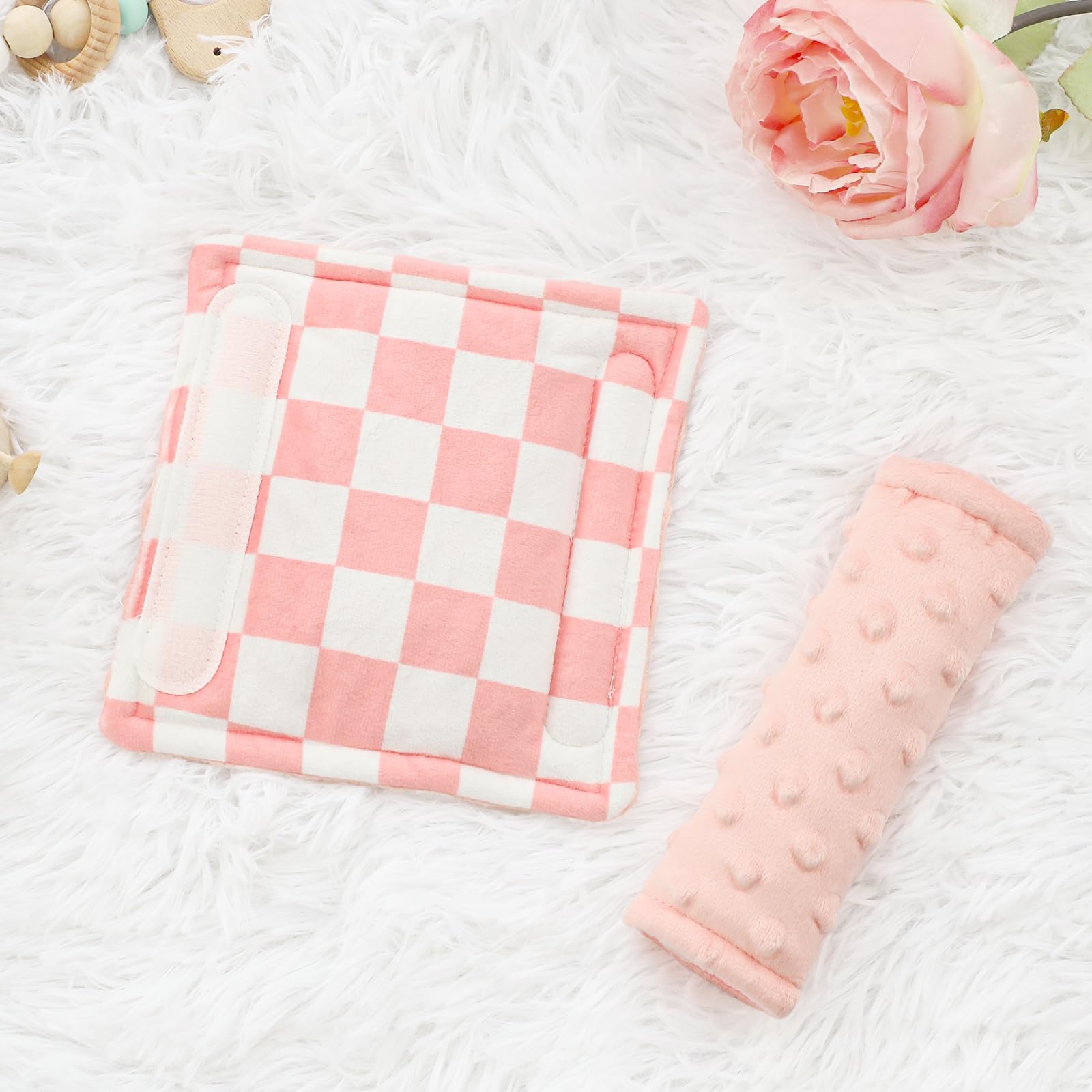 DILIMI sweat-absorption padding keeps baby comfortable during rides.