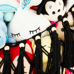 Diocos large-capacity stuffed toy hammock clears floor space and reduces clutter.