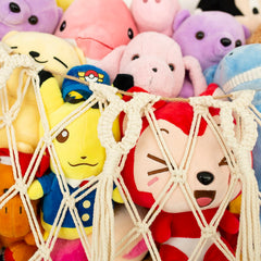 Diocos large-capacity toy hammock holds many plush toys and keeps rooms tidy.