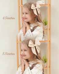 Doboi ensemble of 20 colors bows offers easy matching for outfits.