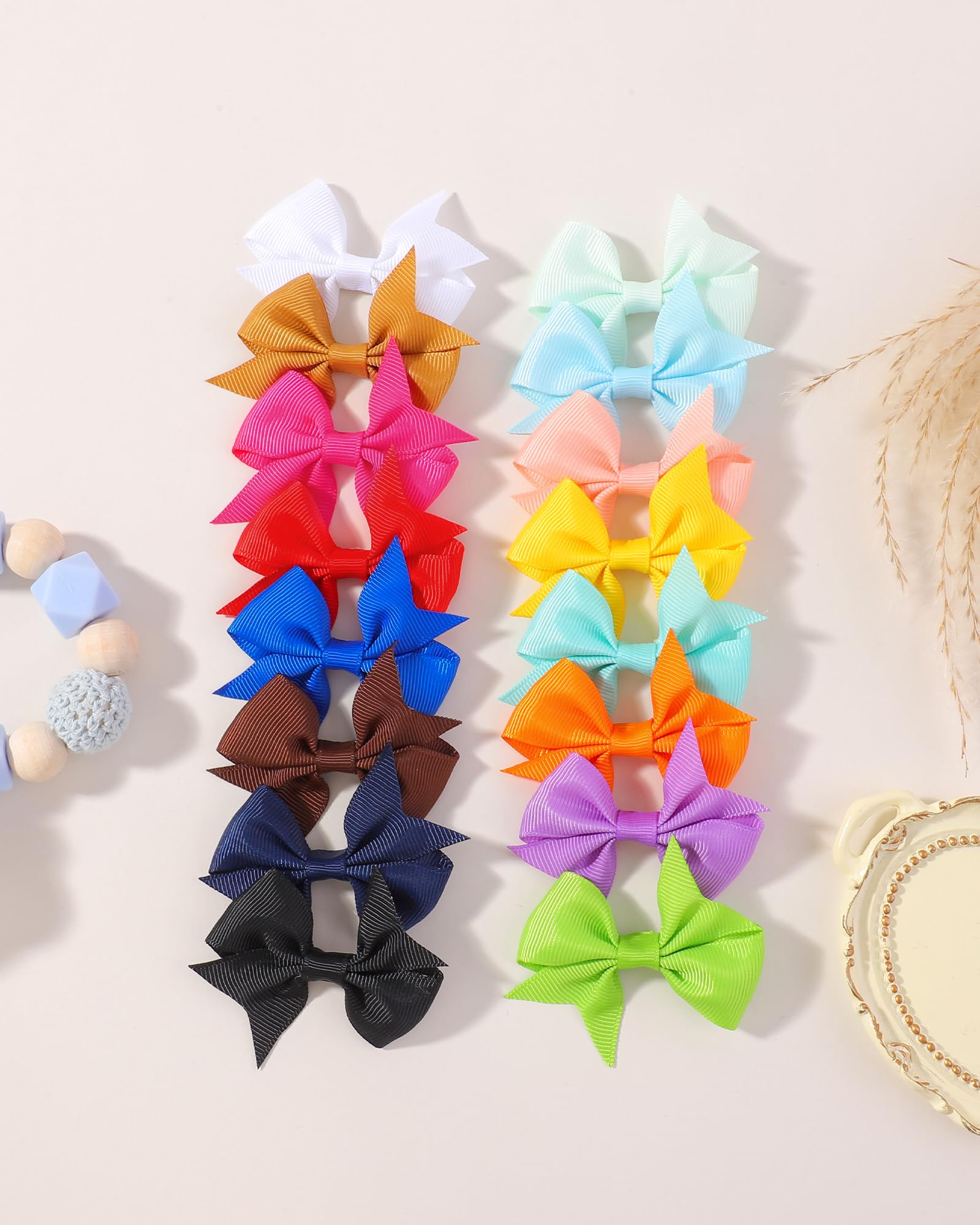 Doboi newborn and toddler hair bow clip ready for everyday wear.
