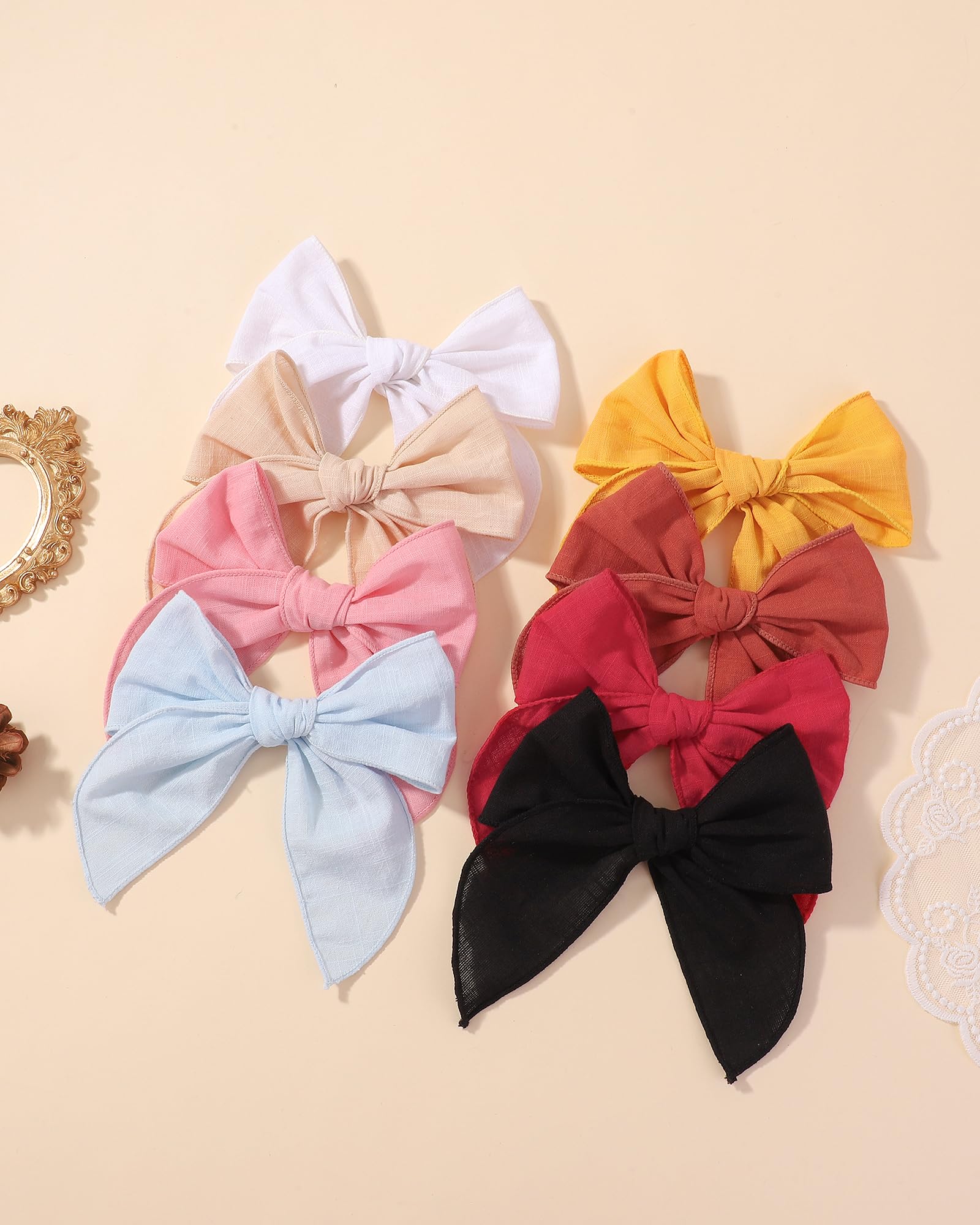 Doboi photography-friendly hair bows ideal for cute moments.