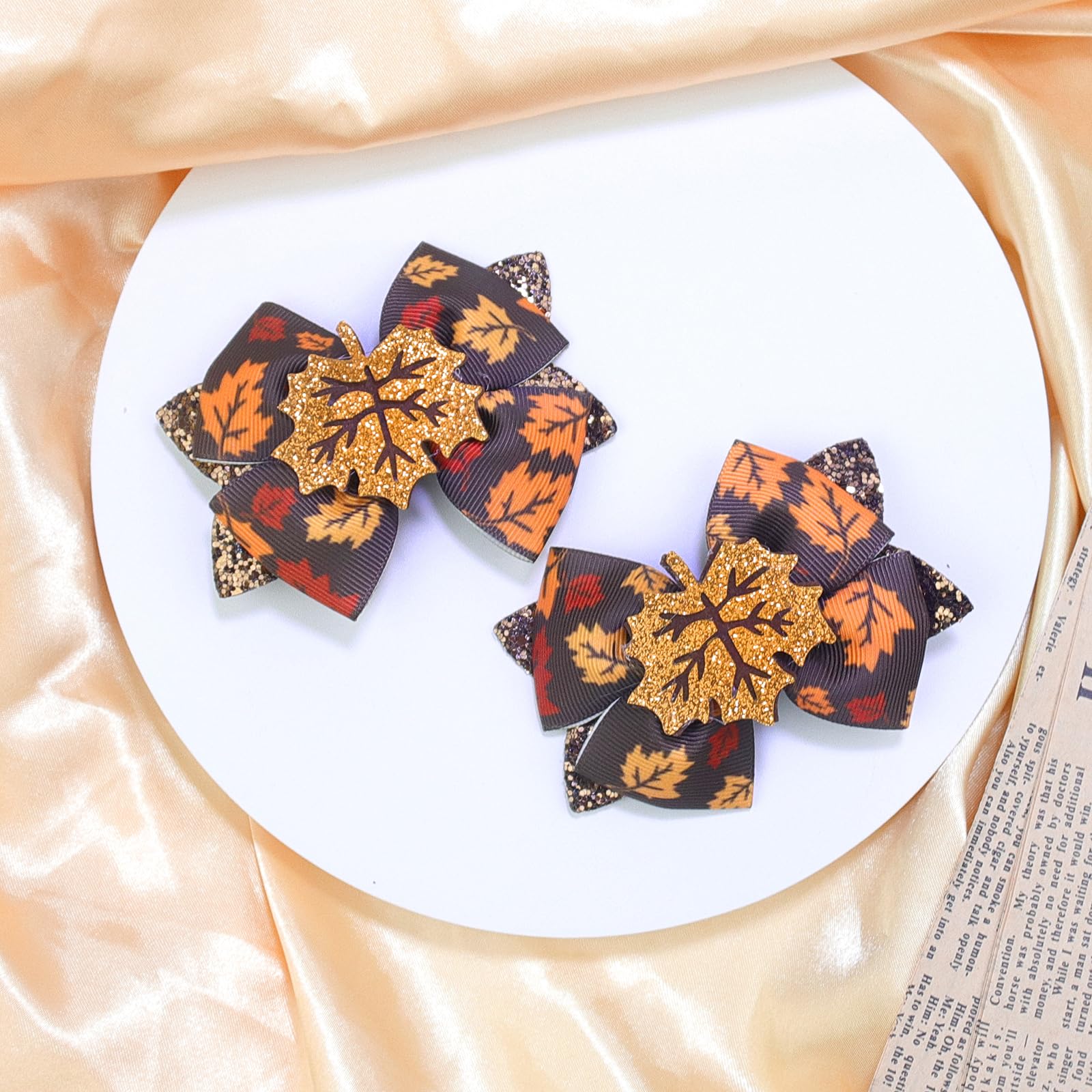 Doneace pumpkin glitter bow orange adds playful Thanksgiving cheer