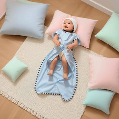 DONOMILO arms-up design swaddle demonstrates self-soothing potential during sleep.