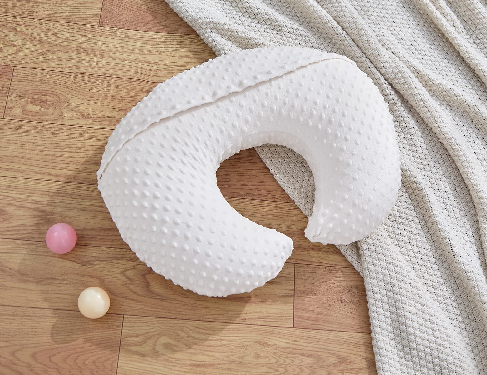 DONOMILO nursing pillow washable cover demonstrates durable skin-friendly fabric