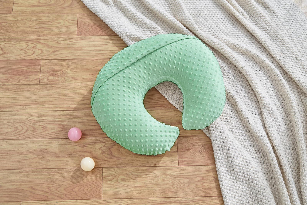 DONOMILO makes a practical newborn gift for new parents.