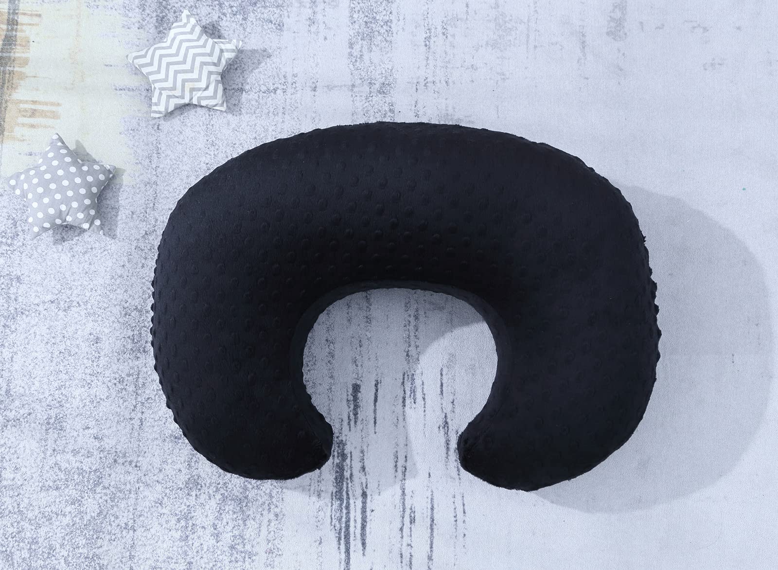 DONOMILO nursing-pillow-washable-cover stands up to frequent care