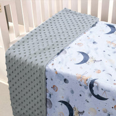 Donsonny 30x40 inch baby blanket size suitable for cribs and travel