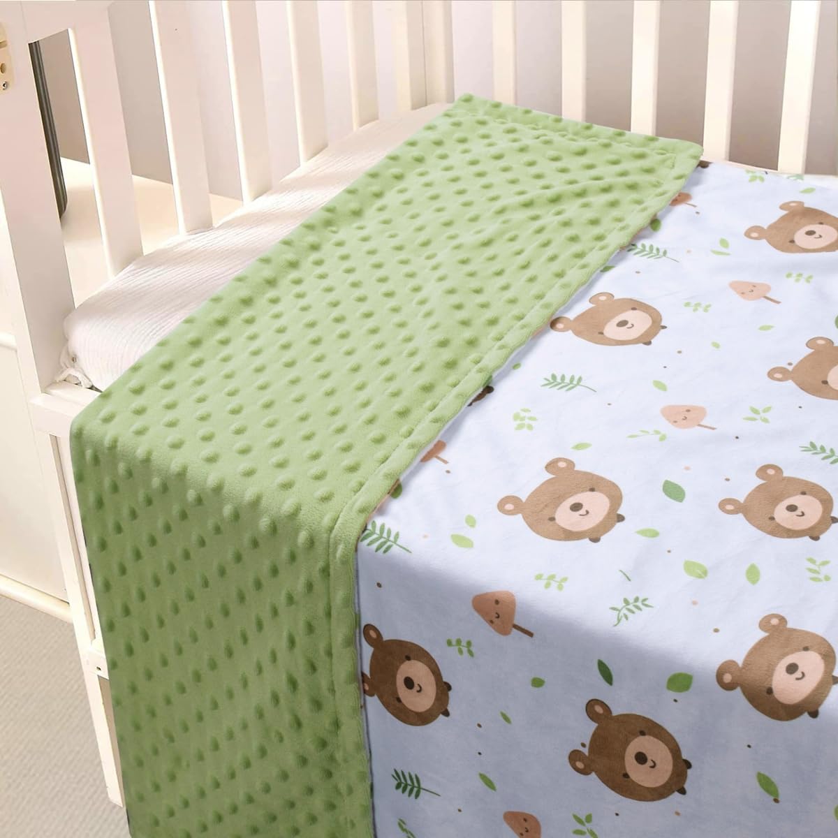 Donsonny baby blanket 30x40 inches demonstrates versatile size for cribs and car seats.