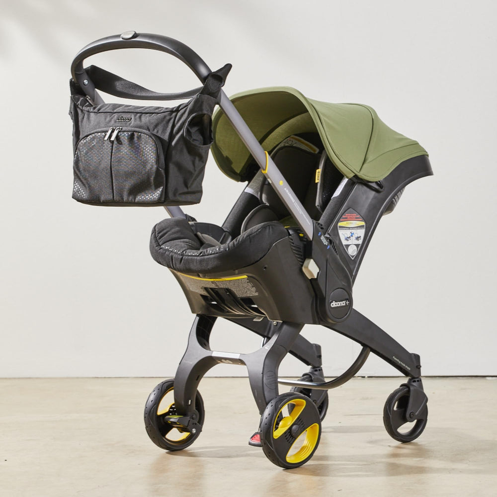 DOONA Essentials Bag Nitro Black is washable for easy cleaning and storage.