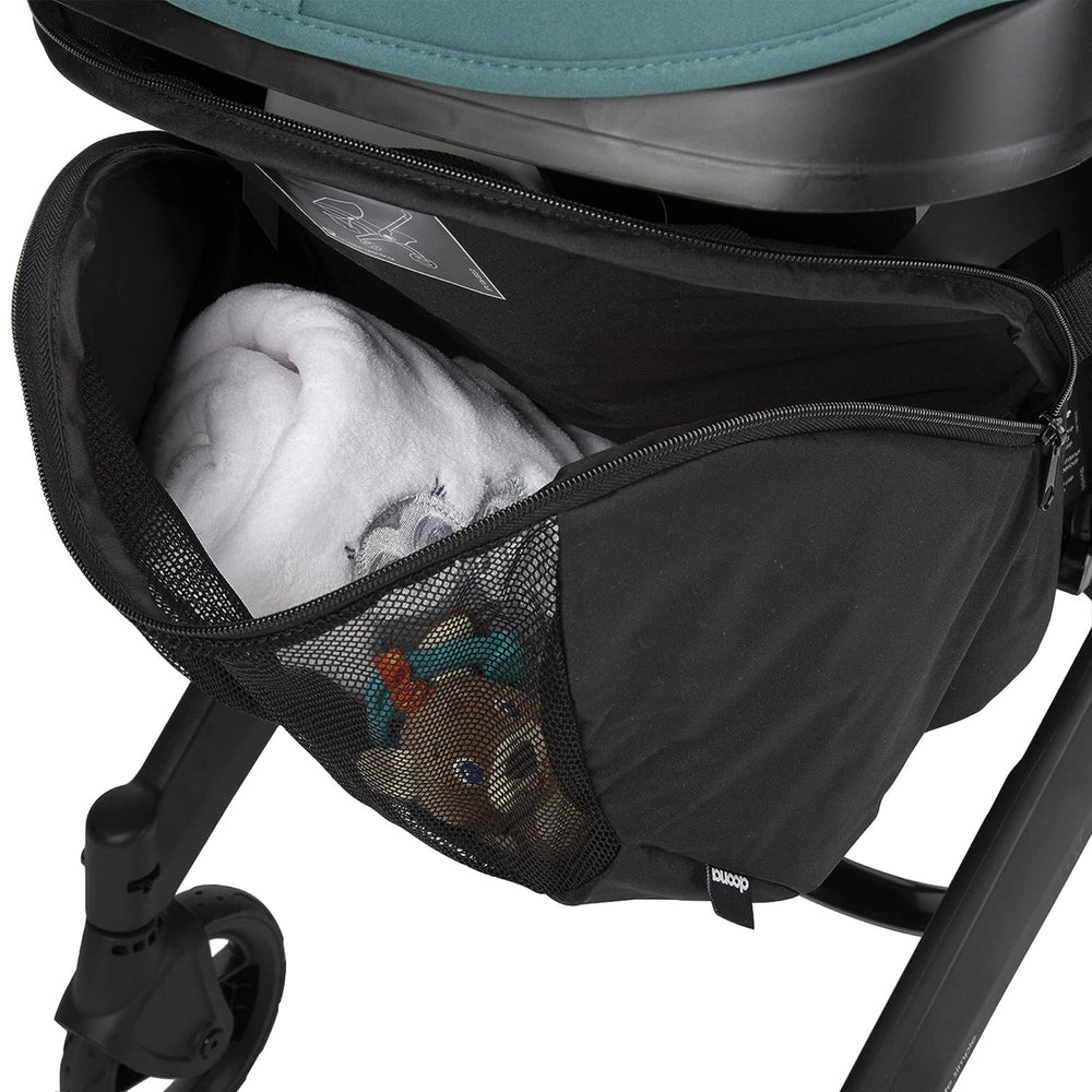 DOONA Snap-On Storage carry handle facilitates portable use between locations.