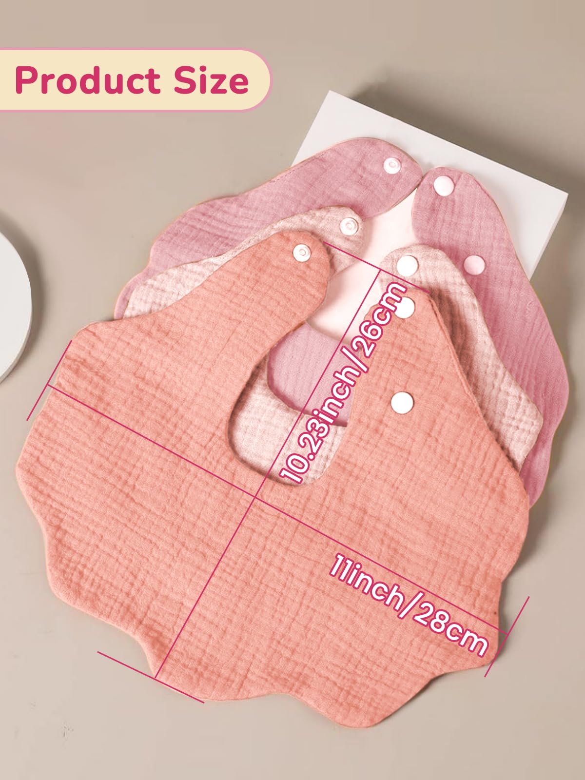 Dosmine ultra-absorbent four-layer bib helps keep outfits clean during drool and teething.