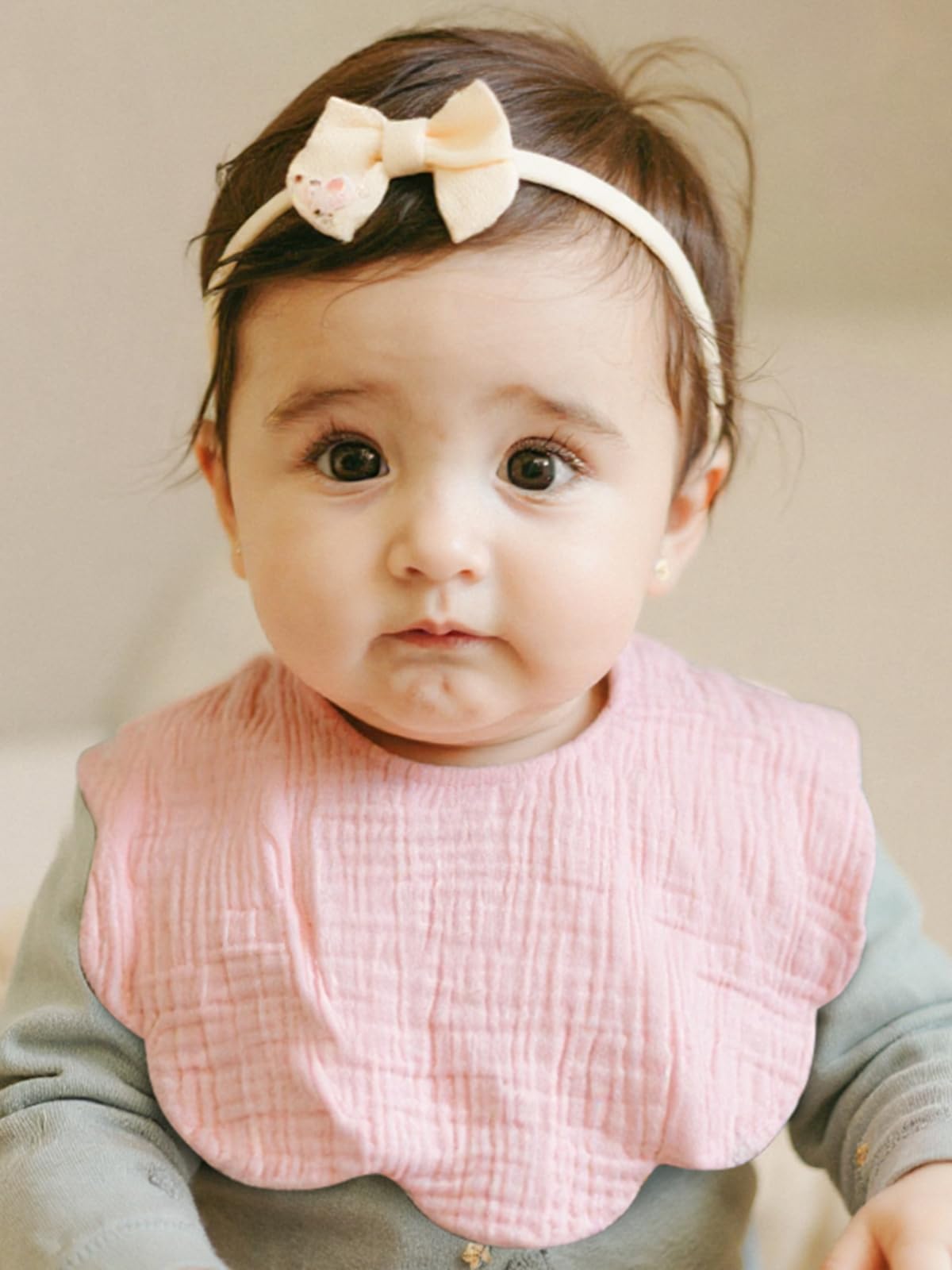 Dosmine baby bibs are machine and hand washable for easy care.