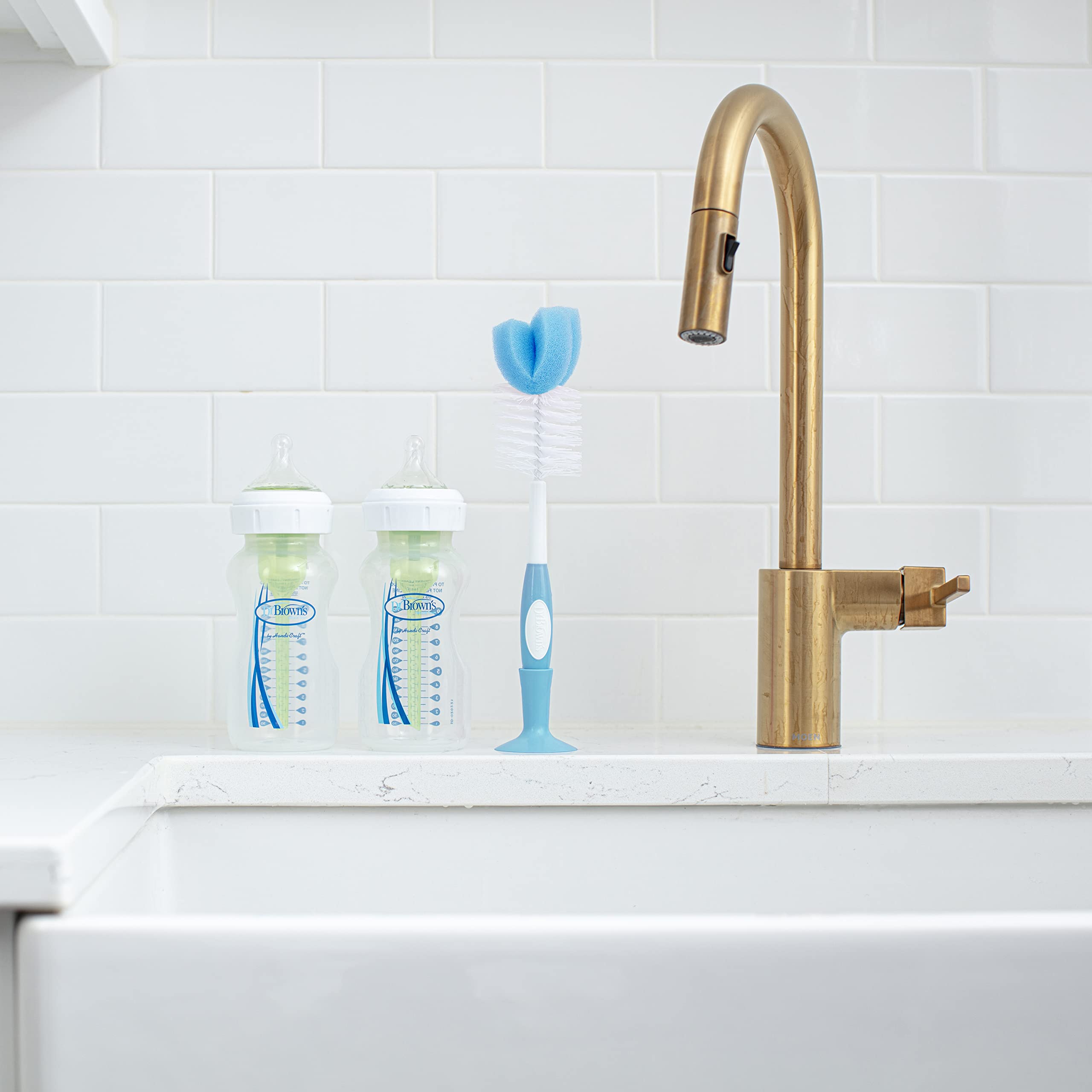 Dr. Brown's bottle brush fits standard and wide-neck bottles