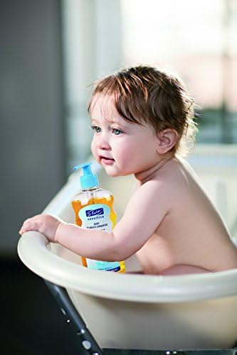 Dr. Fischer pump dispenser closeup; easy one-handed use during bath time.