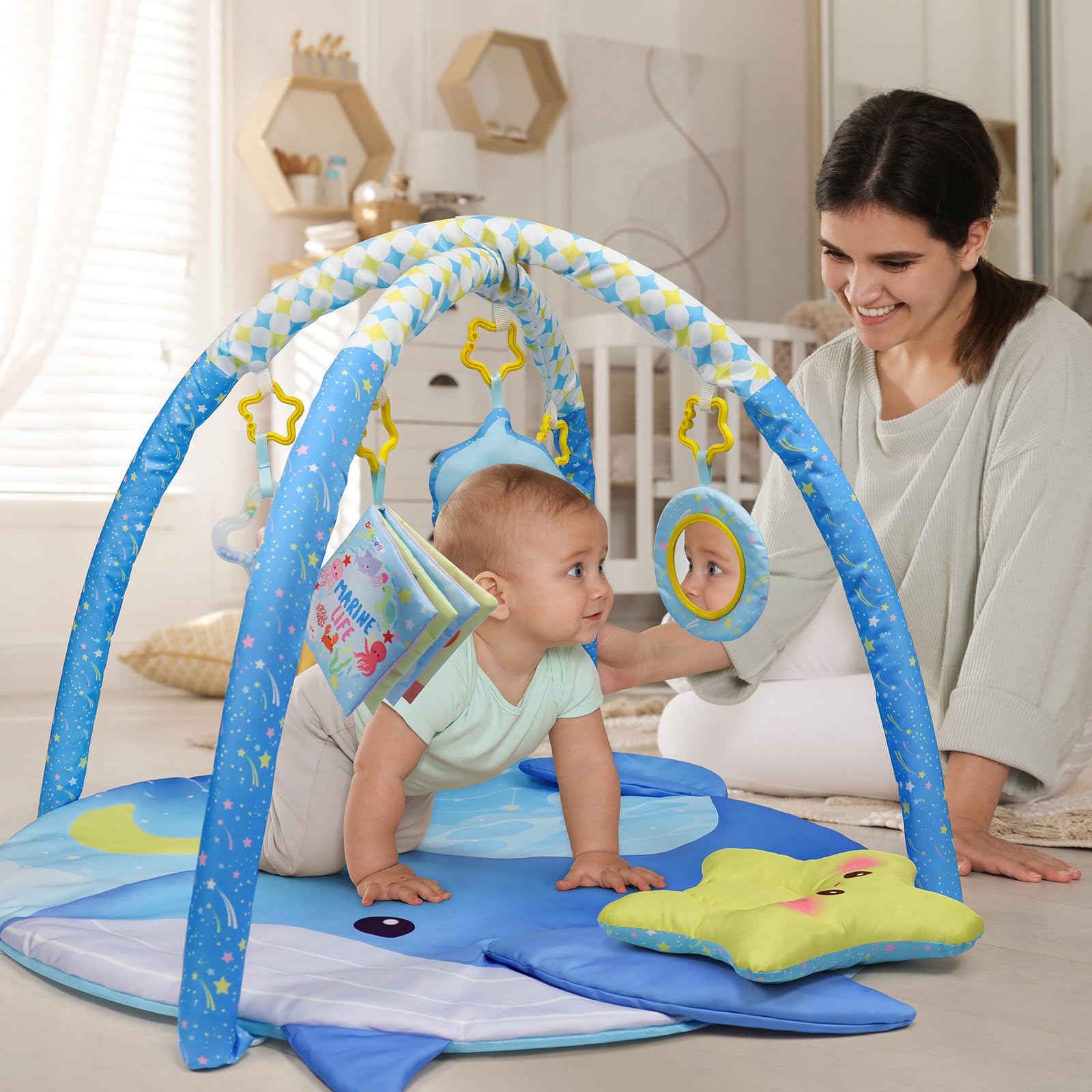 Dr.Rapeti star cuddle pillow provides snug security during tummy time.