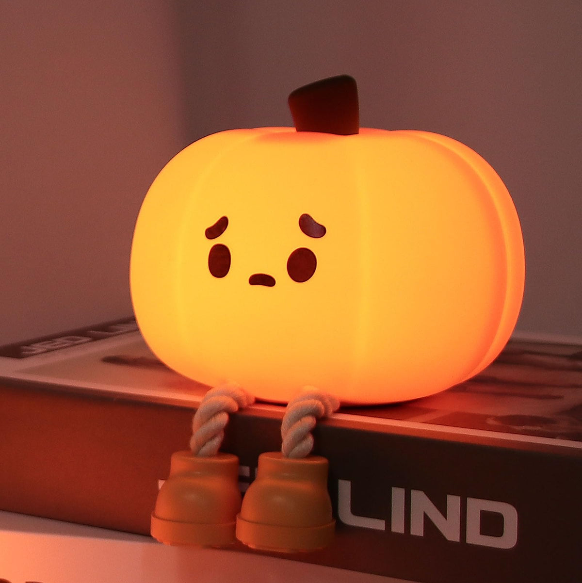 DREAMING MY DREAM cute pumpkin lamp bedside glow for cozy nights.