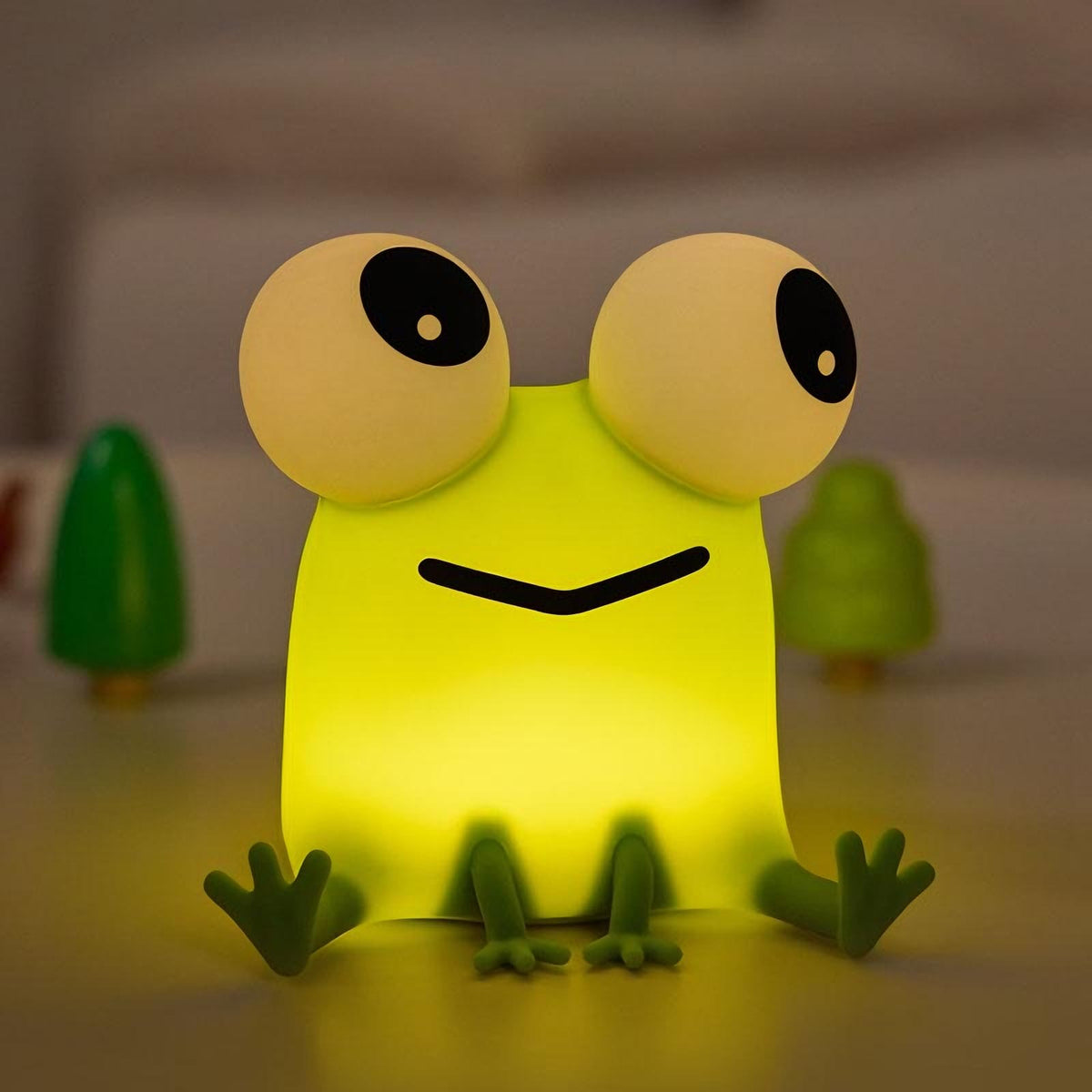 DREAMING MY DREAM Frogs Night Light front view with soft bedtime glow for kids