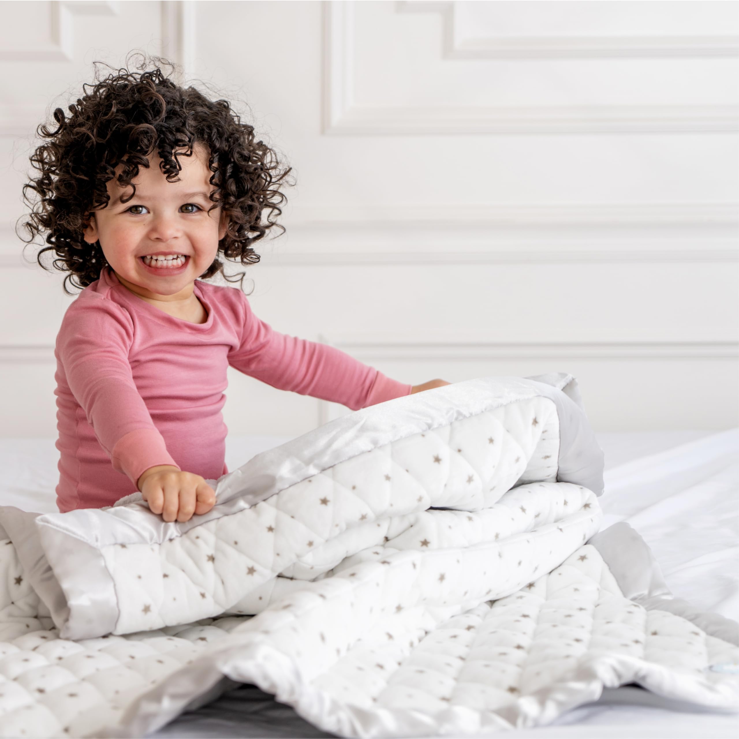 Dreamland Baby satin edge detail adds soft secure finish