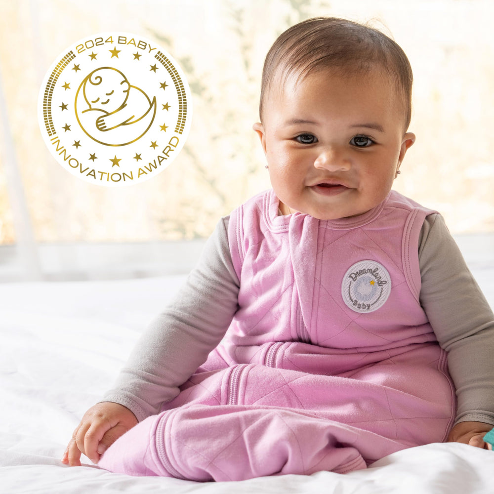 Dreamland Baby tagless design sleep sack close-up reduces skin irritation.