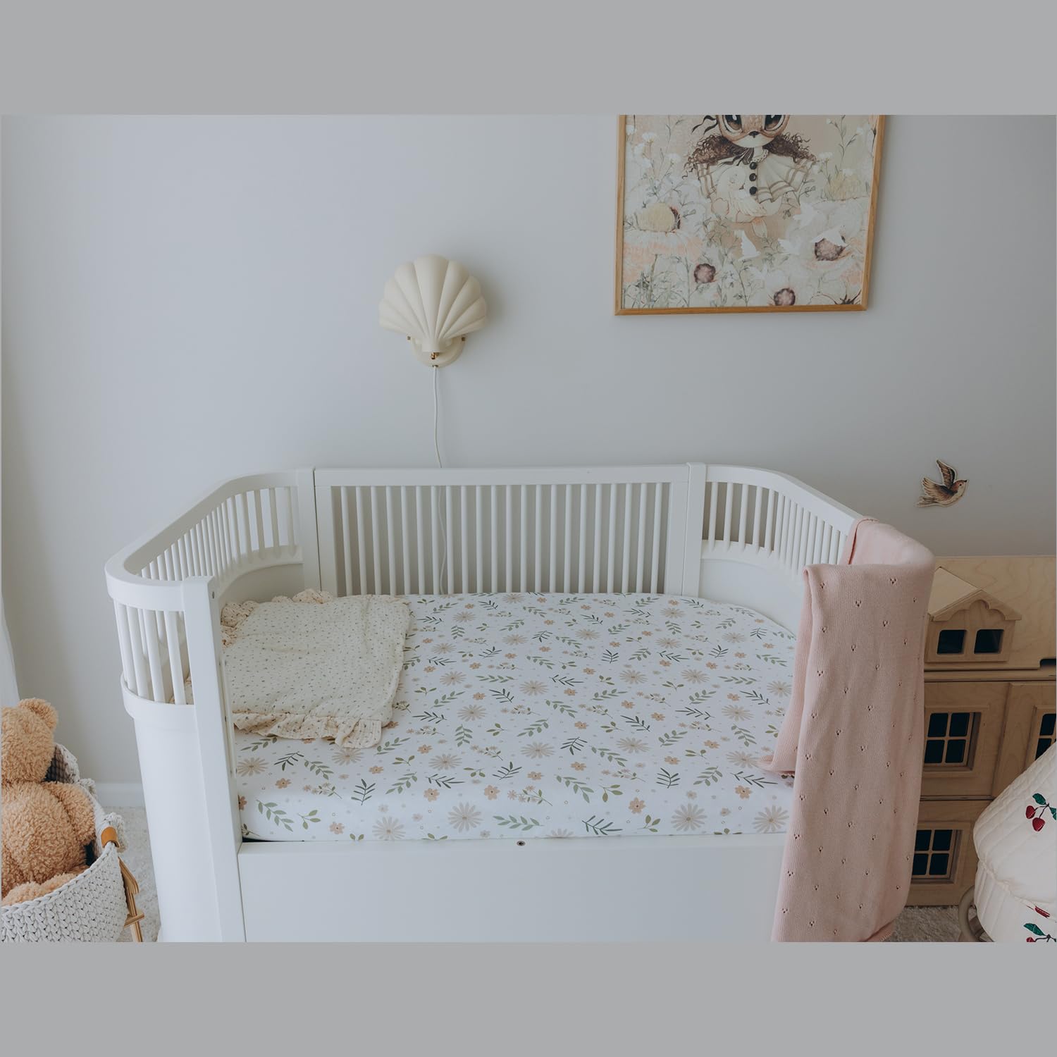 Dreamology crib sheets-pack-two-06 demonstrates two-pack convenience for quick changes