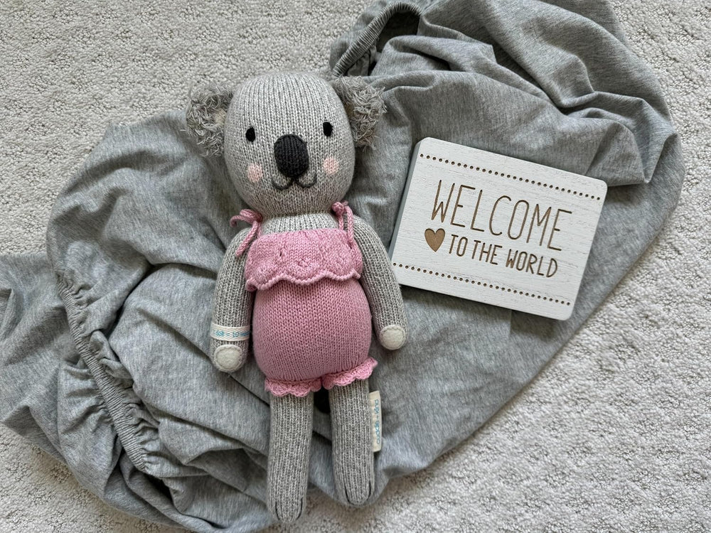 Dreamology 100% cotton crib sheet durable and machine washable for busy parents.