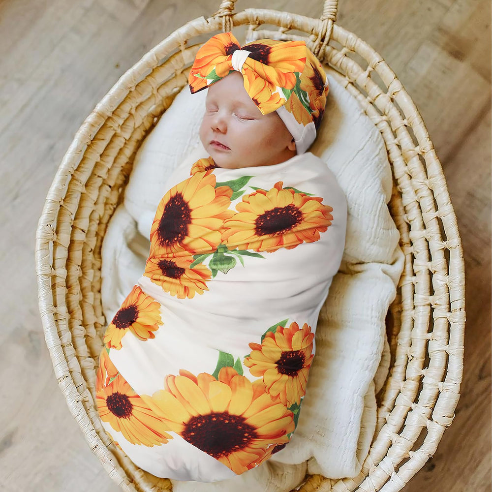 DRESHOW BQUBO blanket set includes essential items for newborn shoots and daily wear