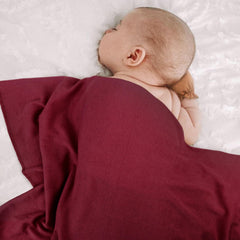 DRESHOW BQUBO mittens prevent scratching while baby rests.