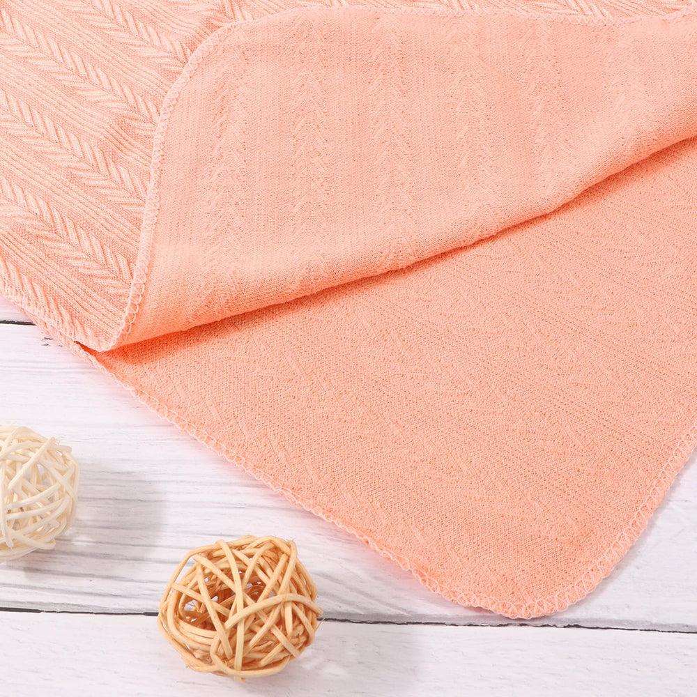 DRESHOW BQUBO photography prop enhances newborn shoots with soft, secure fabric.