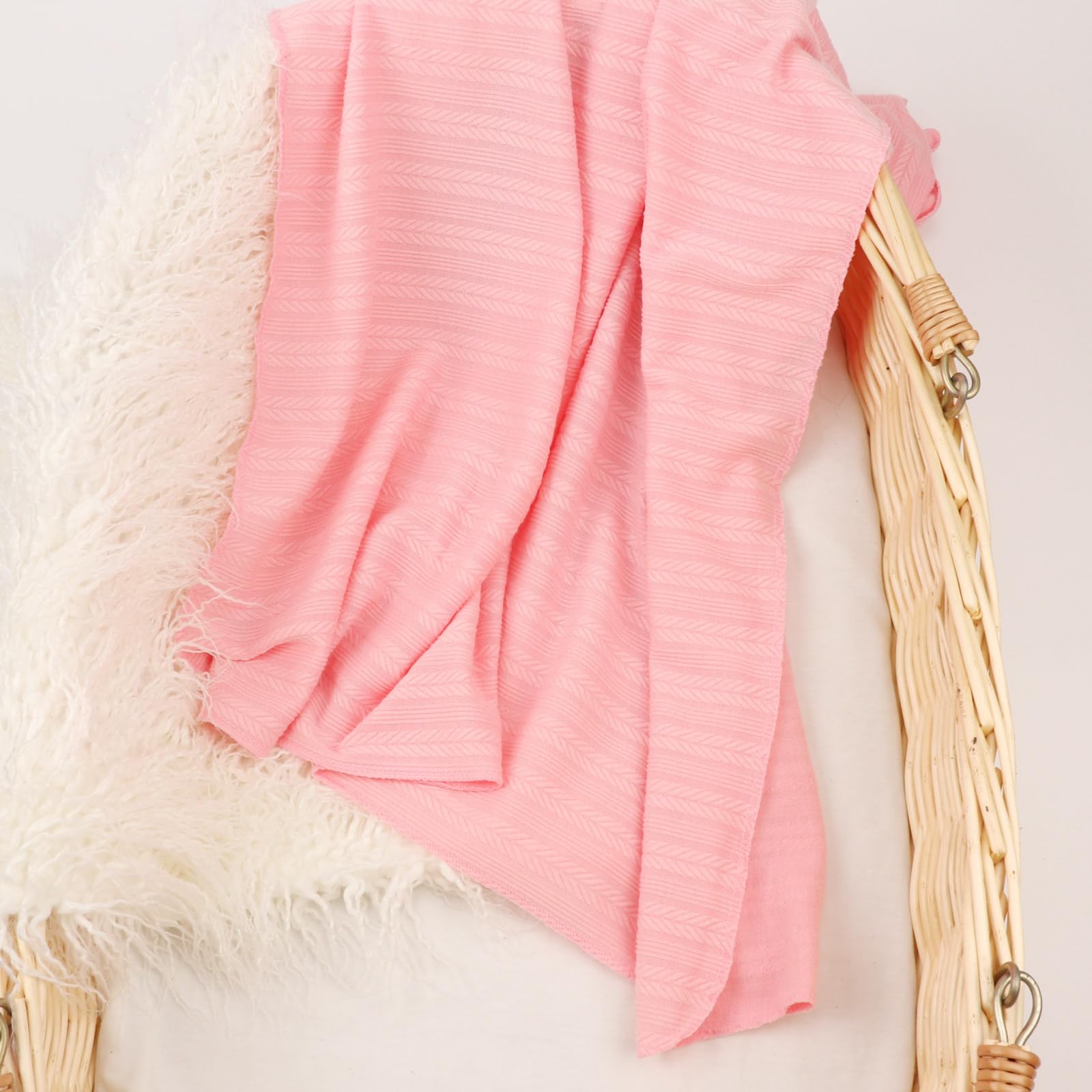 DRESHOW BQUBO pink bow headband close-up highlighting cute accessory.