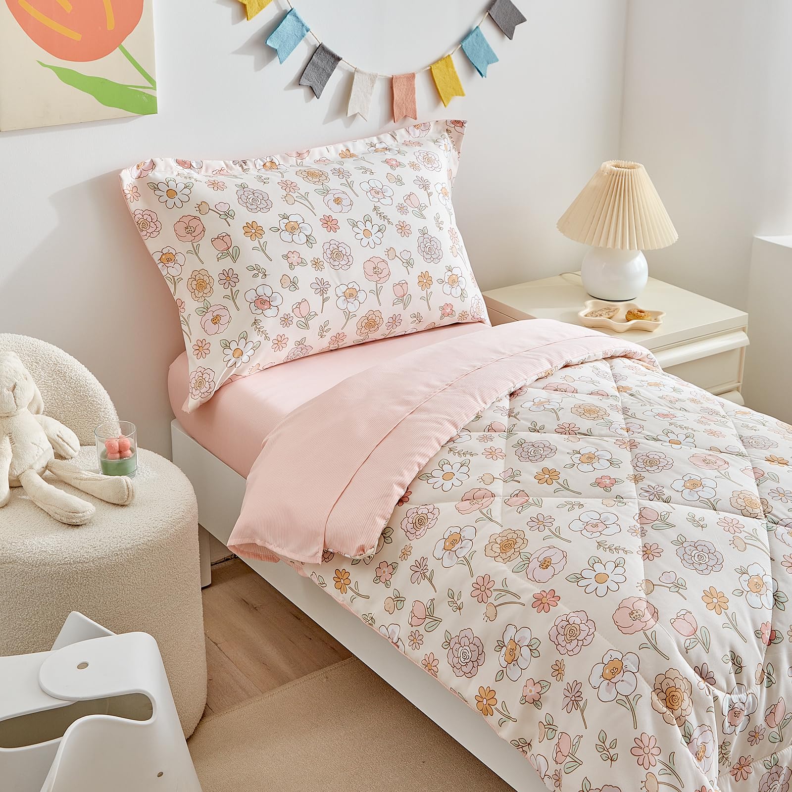 DuShow toddler bed flat-sheet pink pattern provides breathable comfort for all-night use.