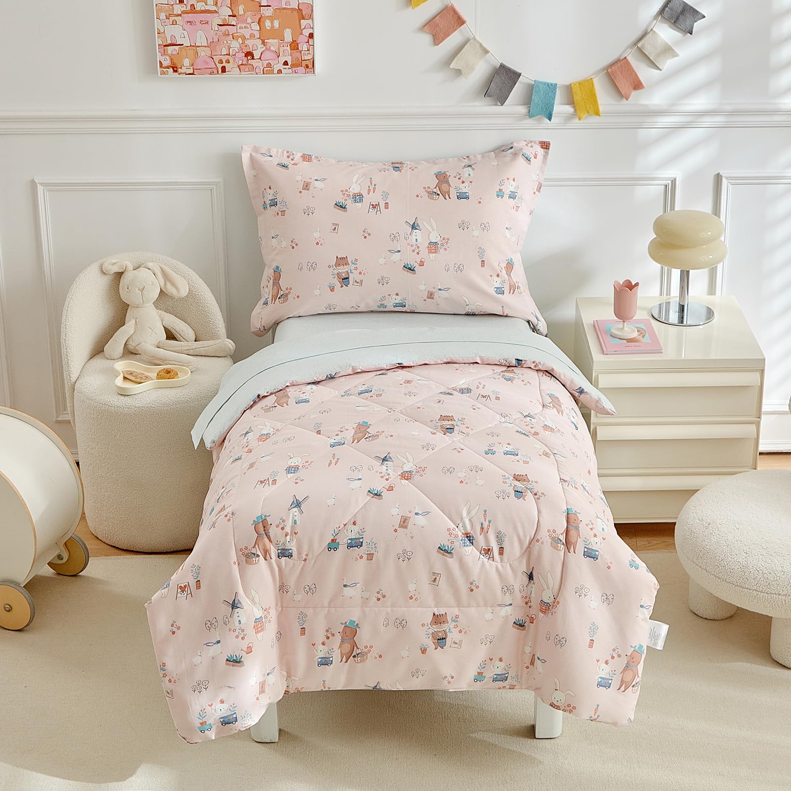 DuShow pink toddler comforter offers cozy warmth for bedtime routines.