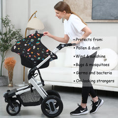 Dudeeghes spacecraft canopy creates a cozy outer-space view for baby.