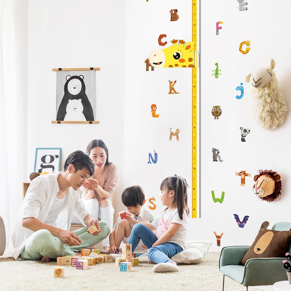 Duduwanzis giraffe decorative stars add charm and reading cues.