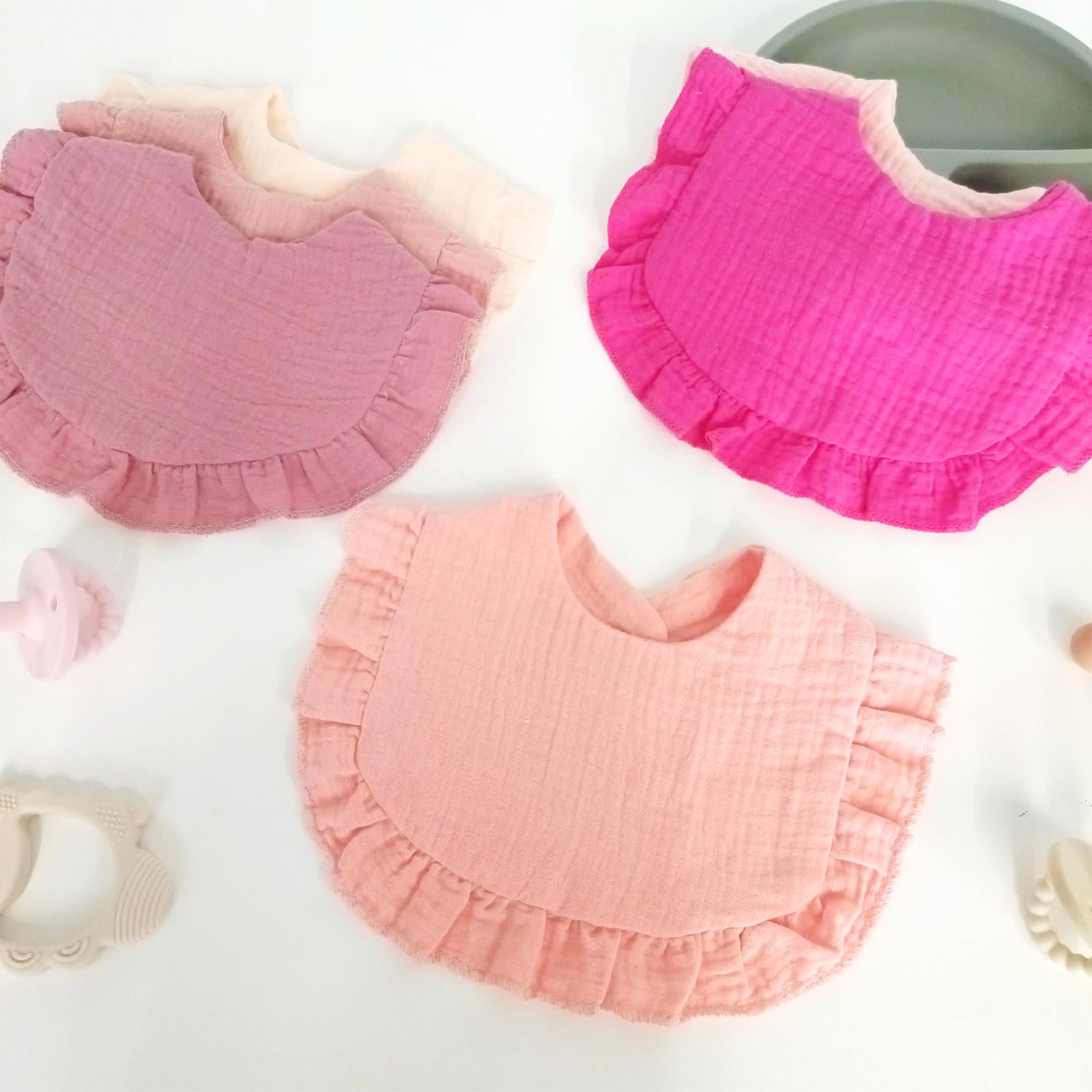 duludulu packaged bibs in display-ready packaging