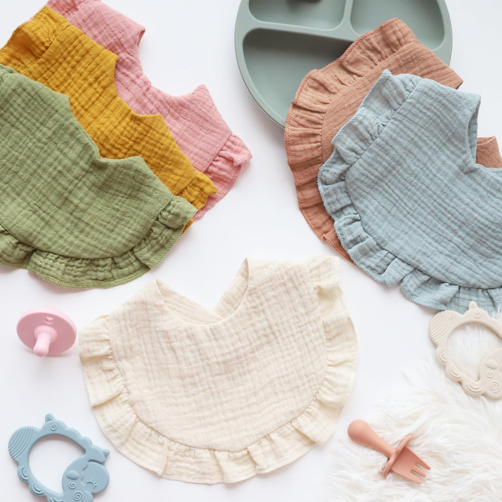Duludulu gift-set bibs provide versatile baby shower present.