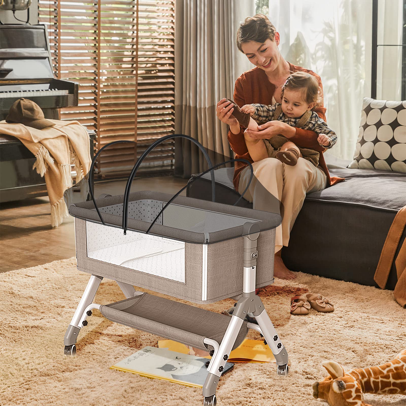 DUOMI bassinet cover keeps cats out during travel and naps.